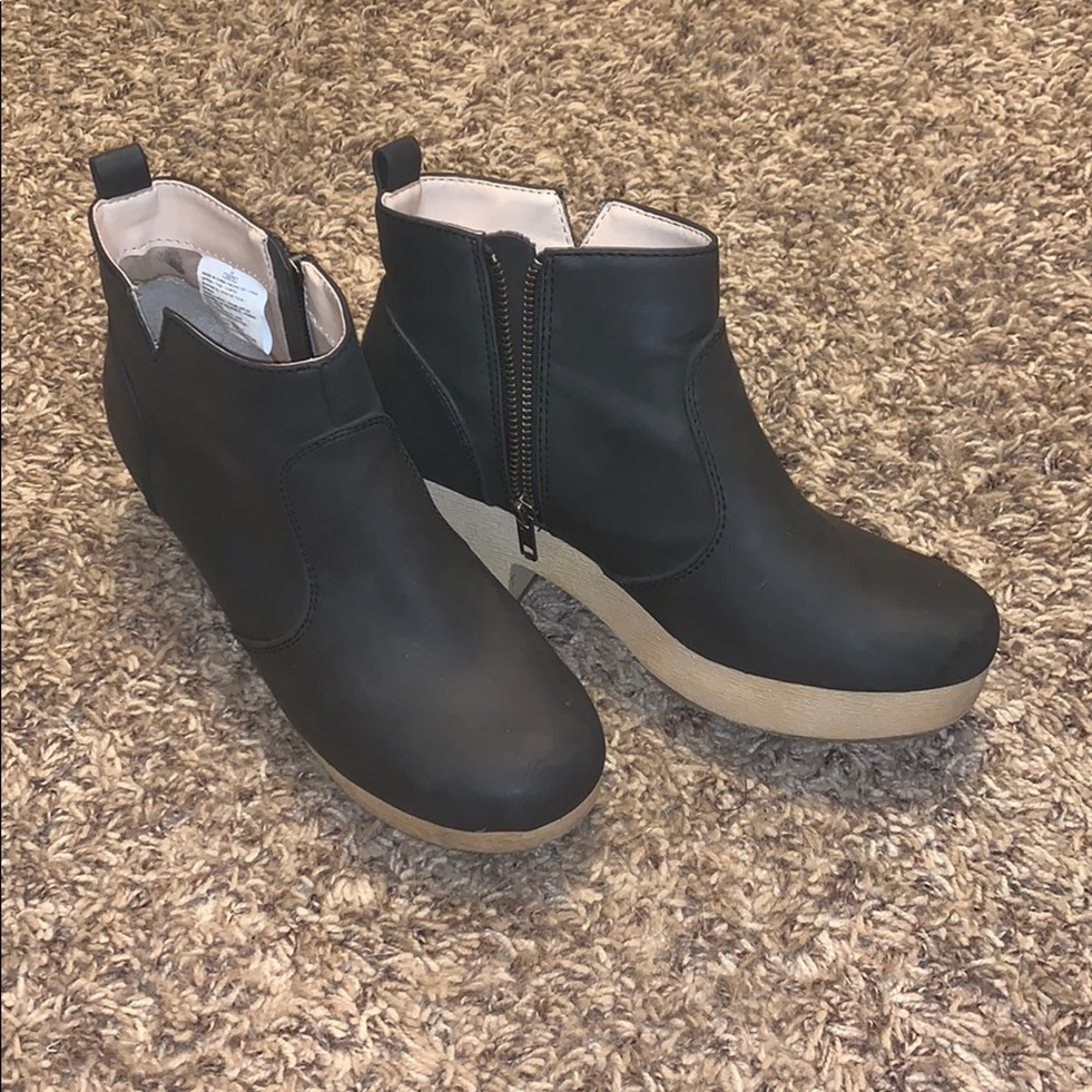 old navy clogs, knock of danskos